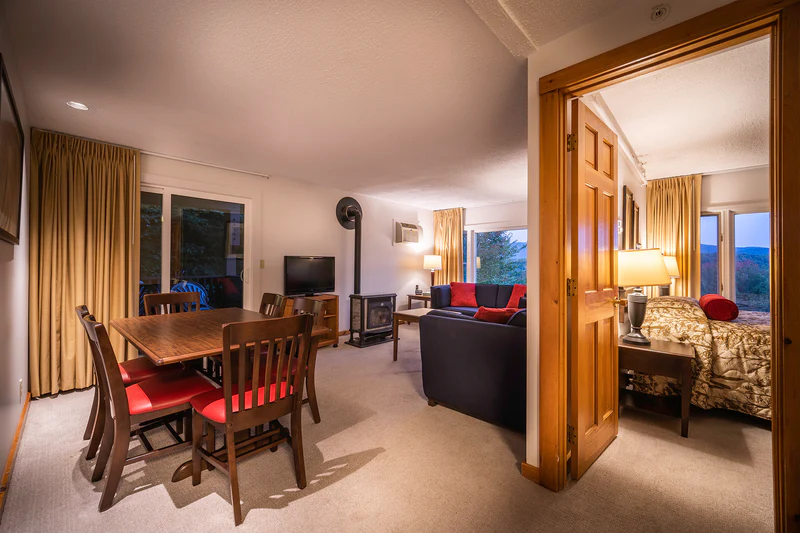 THREE BEDROOM CONDO AT MOUNTAINSIDE RESORT