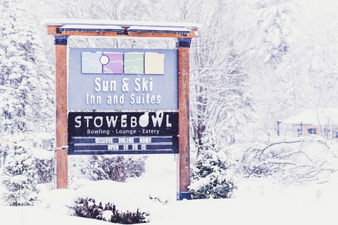 Sun & Ski Sign